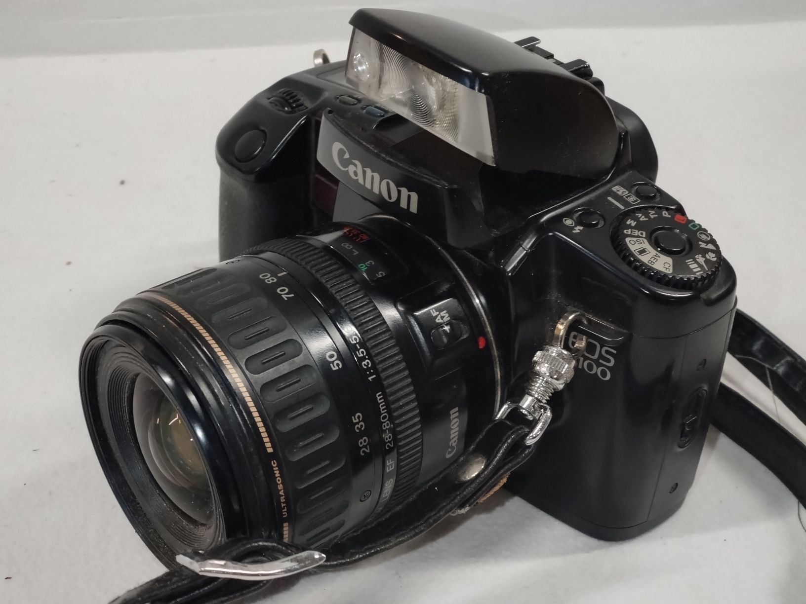 Canon Fotocamera: Canon EOS 100 Argentique + 28-80mm ultrasonic Working – Usato da Farvagny-le-Grand venduto da LaCaverne 5