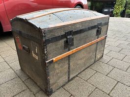 Seemannskoffer, antike Truhe