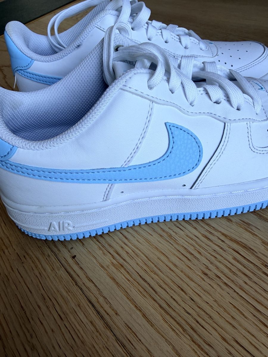 Chaussures garçon: Nike Air – D'occasion à Endingen par Kaiserpinguin 1