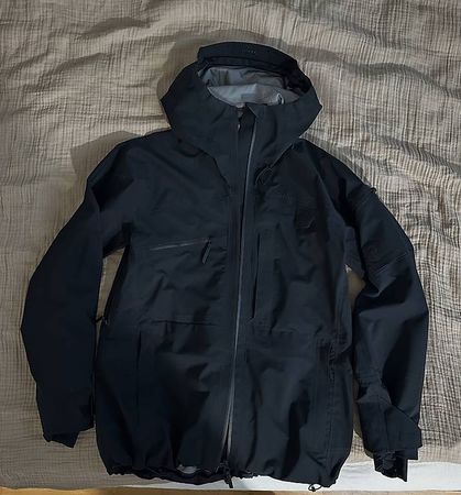 Peak Performance Alpine Gore-Tex Jacke L 