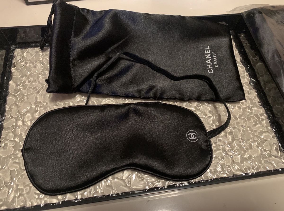 Cura del viso: Beauté Schlafmaske Seide schwarz NEU – Nuovo e nell'imballaggio originale da Chur venduto da Madeys