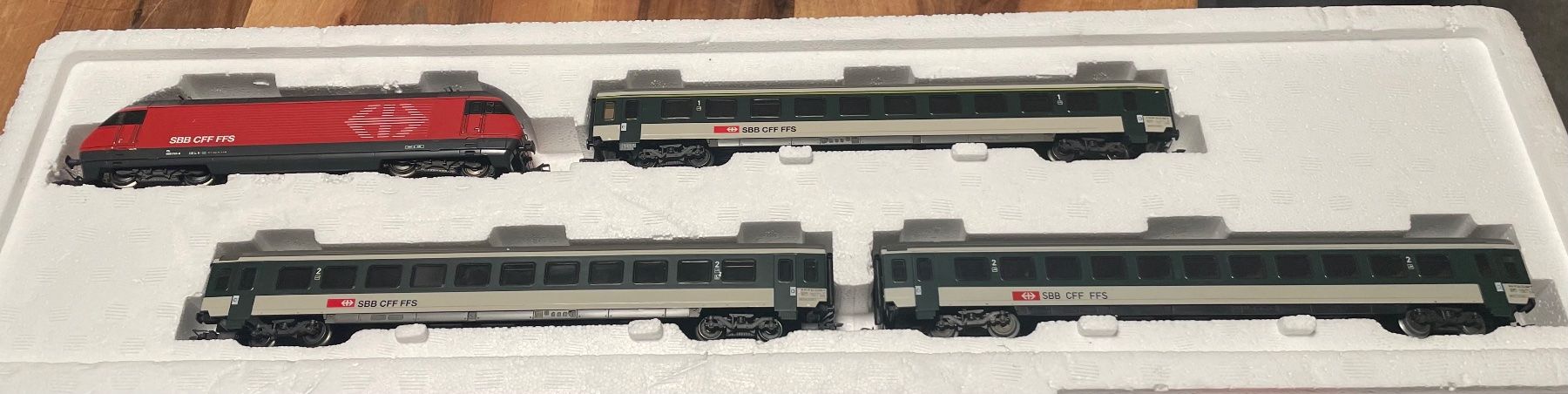 Märklin Trains électriques: Märklin 29519 Startpackung mit SBB Schnellzug – D'occasion à Staad SG par 4566patrick 3