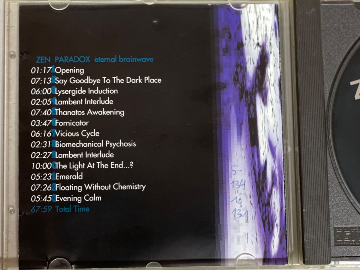 CD: Zen Paradox – Usato da Muri b. Bern venduto da AdidasCollector 3