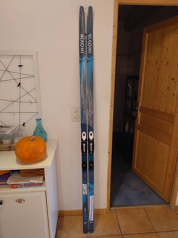 Skis: Ski de fond Inovik neuf  – Gebraucht aus Brent von verbouxjeremy