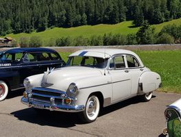 CHEVROLET Styleline De Luxe 4Door Sedan