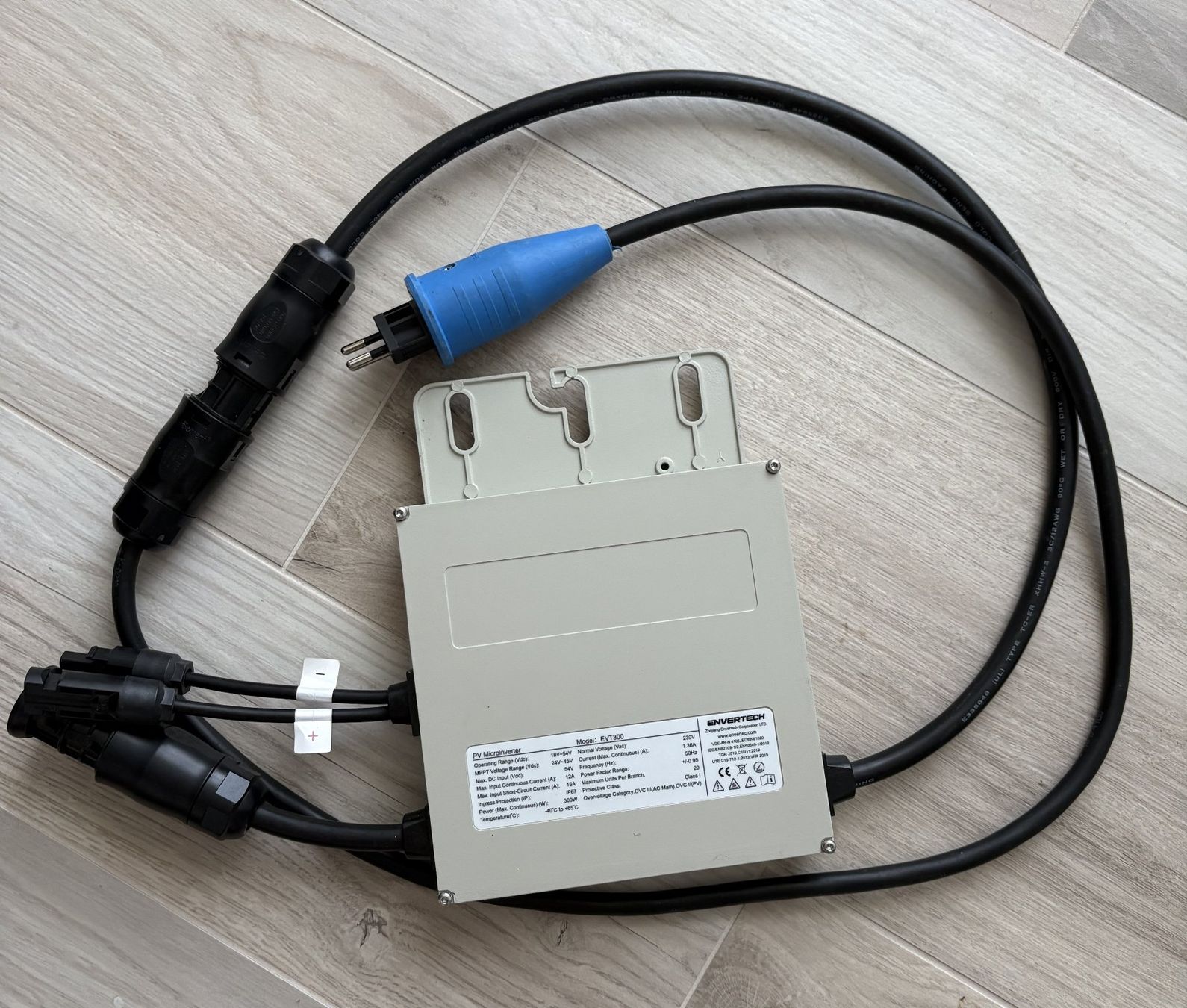 Wechselrichter: Envertech Modulwechselrichter 300 W – Gebraucht aus Bertschikon Gossau von fungo-alibaba
