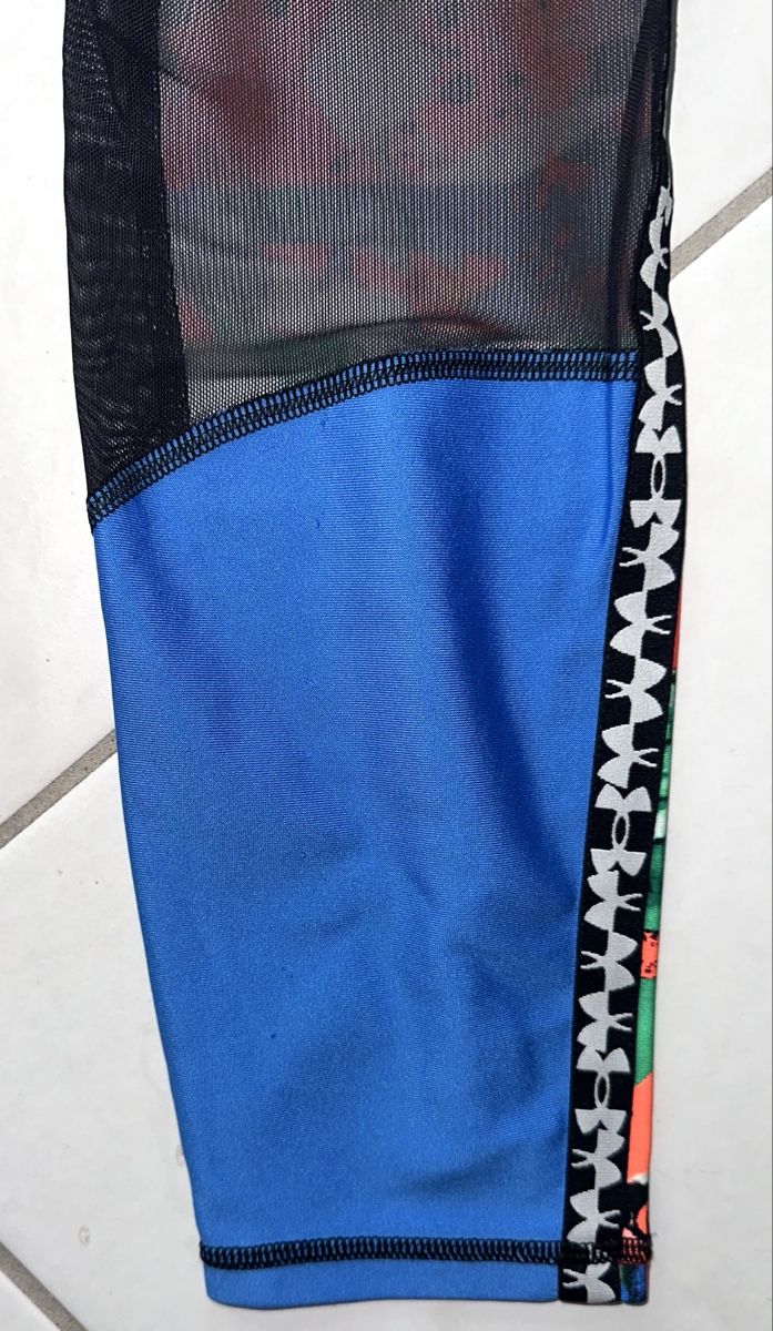 Under Armour Leggings: UNDER ARMOUR LEGGINS GR. S  – Gebraucht aus Unteraegeri von MH203 8