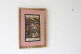 Persische Malerei mit traditioneller Jagdszene und Urdu-Text