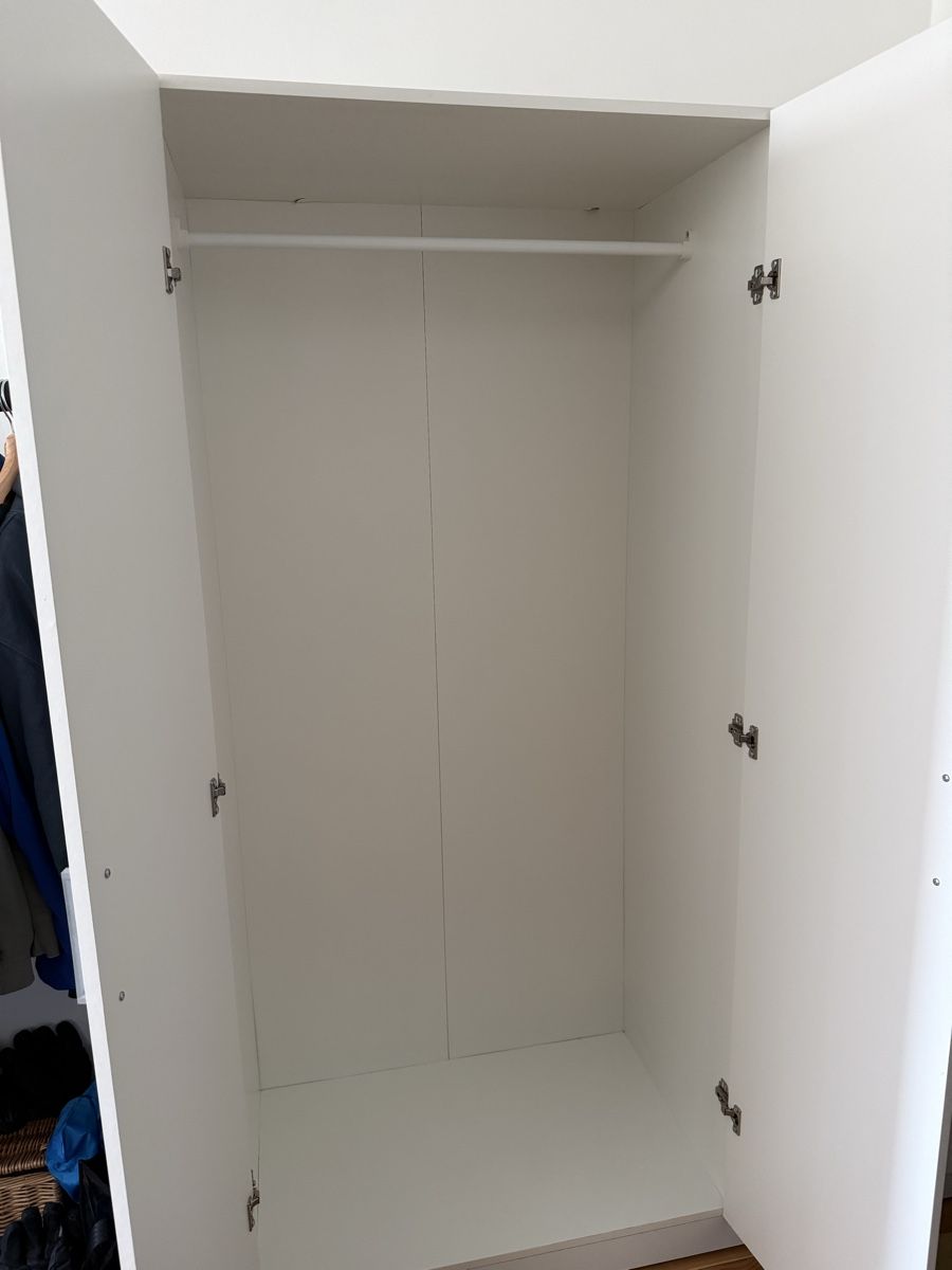 Schränke: Kleiderschrank – Gebraucht aus Zürich von chi_cg6r 3