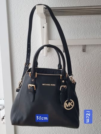 Michael Kors Tasche schwarz mit Staubbeutel, guter Zustand