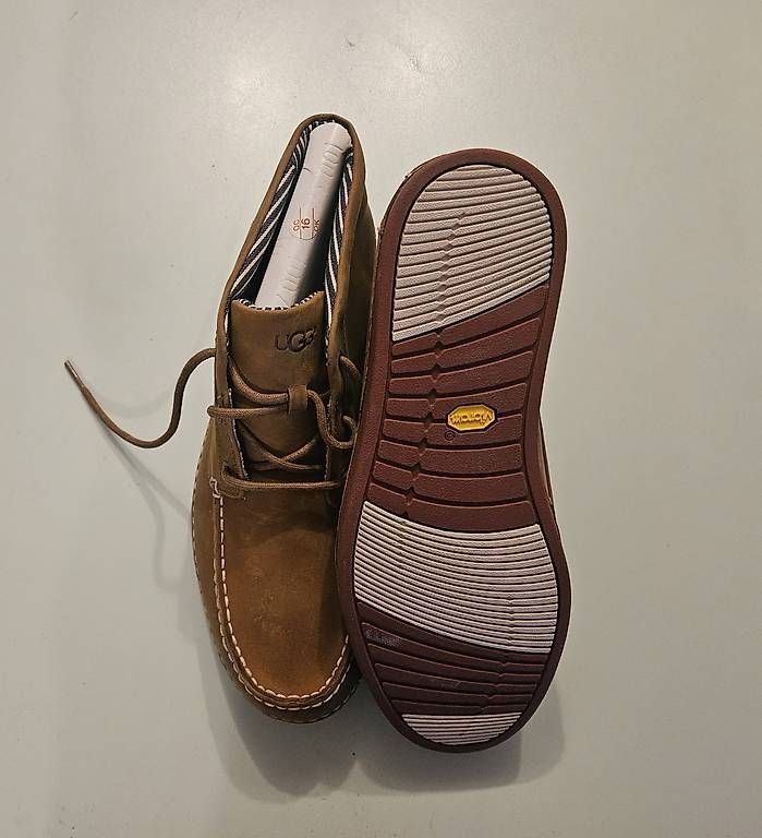 Scarpe da uomo: Neu UGG Herrenschuhe  – Usato da Nidau venduto da ann_2289 1