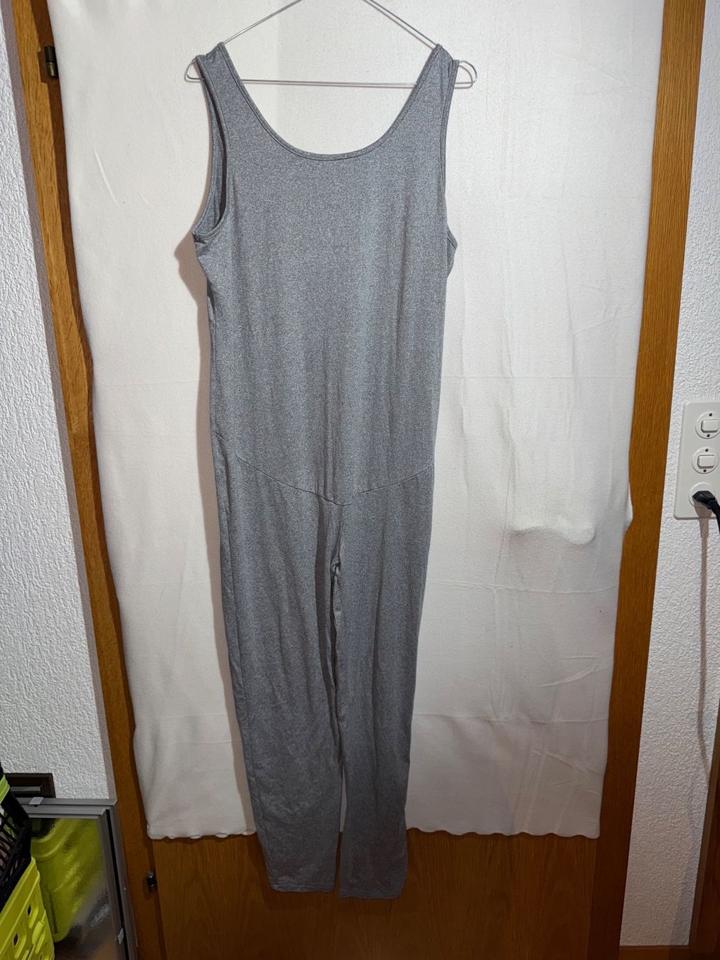 Tute: Grauer Overall Jumpsuit Gr. XL – Usato da Grosswangen venduto da SALE_SALE_SALE 4