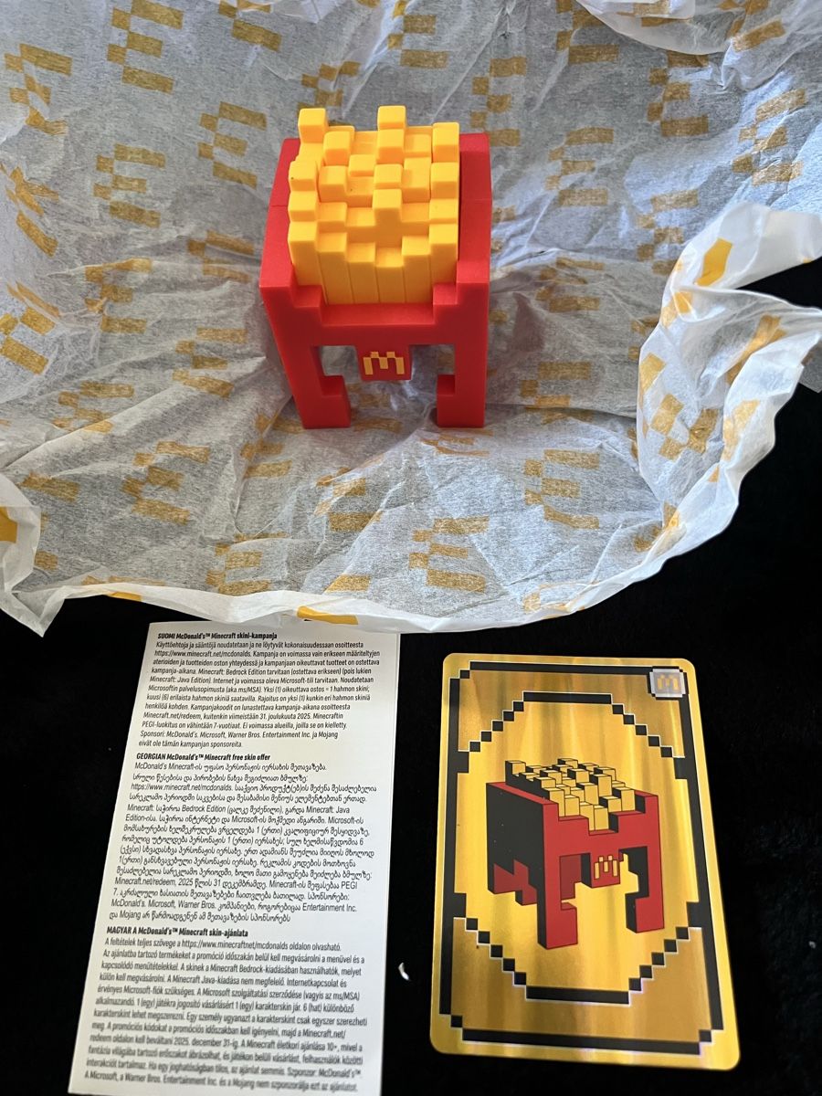 Statuette: Cooles 3D-Puzzle im Pixel-Design! Ein echter Hingucker. – Nuovo (secondo la descrizione) da Basel venduto da Mad_mad 8