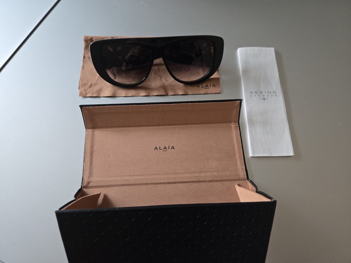 Bottega Veneta Occhiali & Lenti: Alaïa /Alaia Sunglasses Black/Grey- Timeless – Usato da Basel venduto da TIMELESS-FASHION 1
