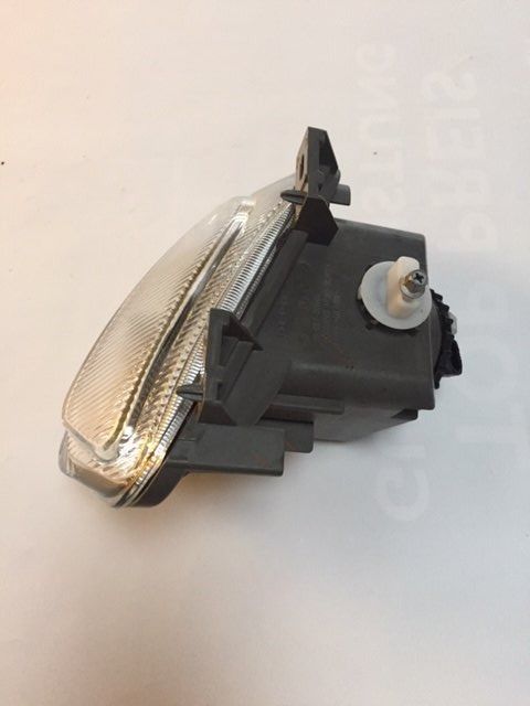 Alfa Romeo Accessori per altri veicoli: Alfa Romeo 166 Nebelscheinwerfer Links – Usato da Wangen ZH venduto da Mertens 1
