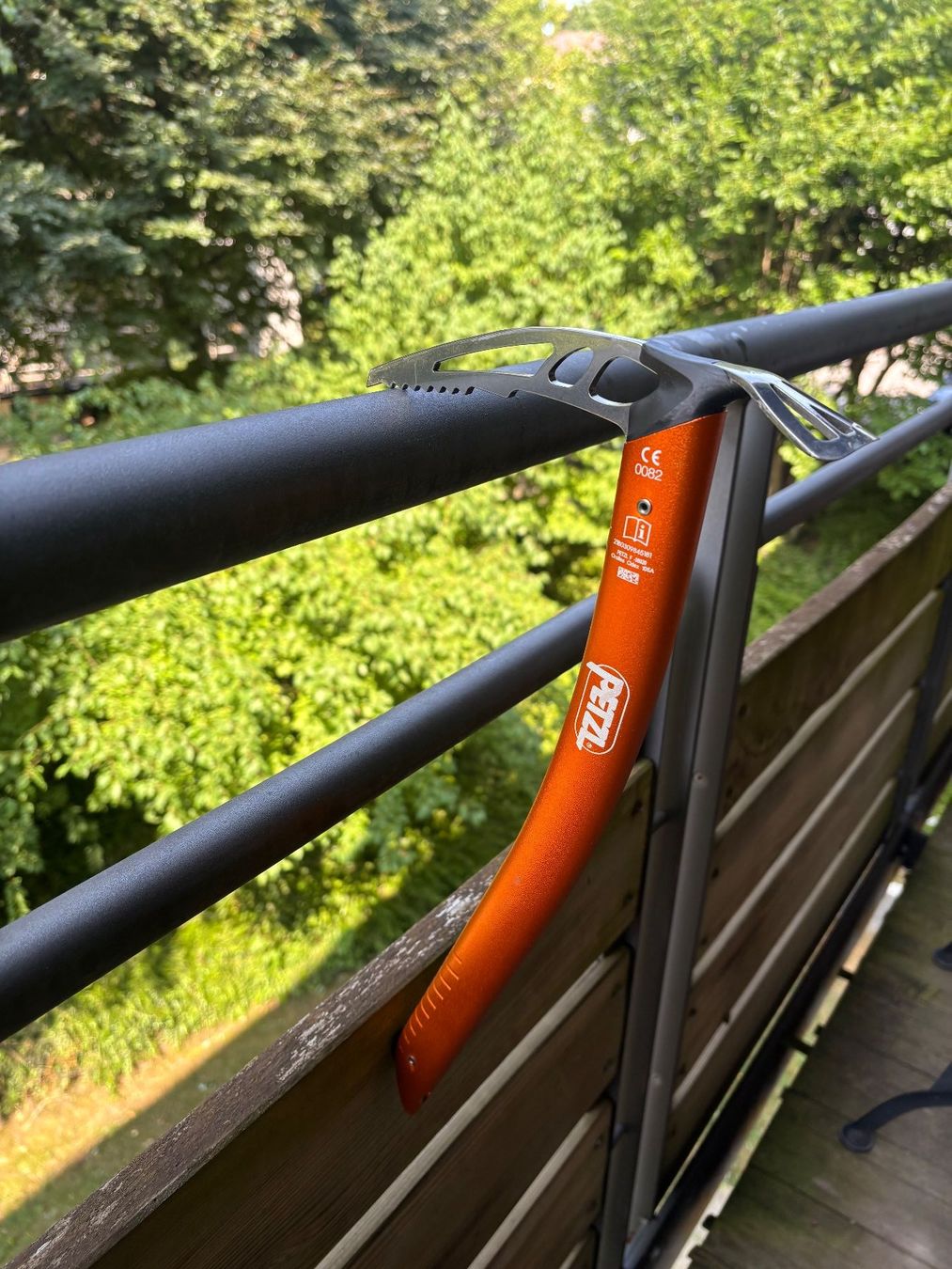 Petzl Kletterausrüstungen: PETZL Ride 45cm Ice Axe Piolet Eispickel – Neu (gemäss Beschreibung) aus Villars-sur-Glâne von Swim_bike_run 1