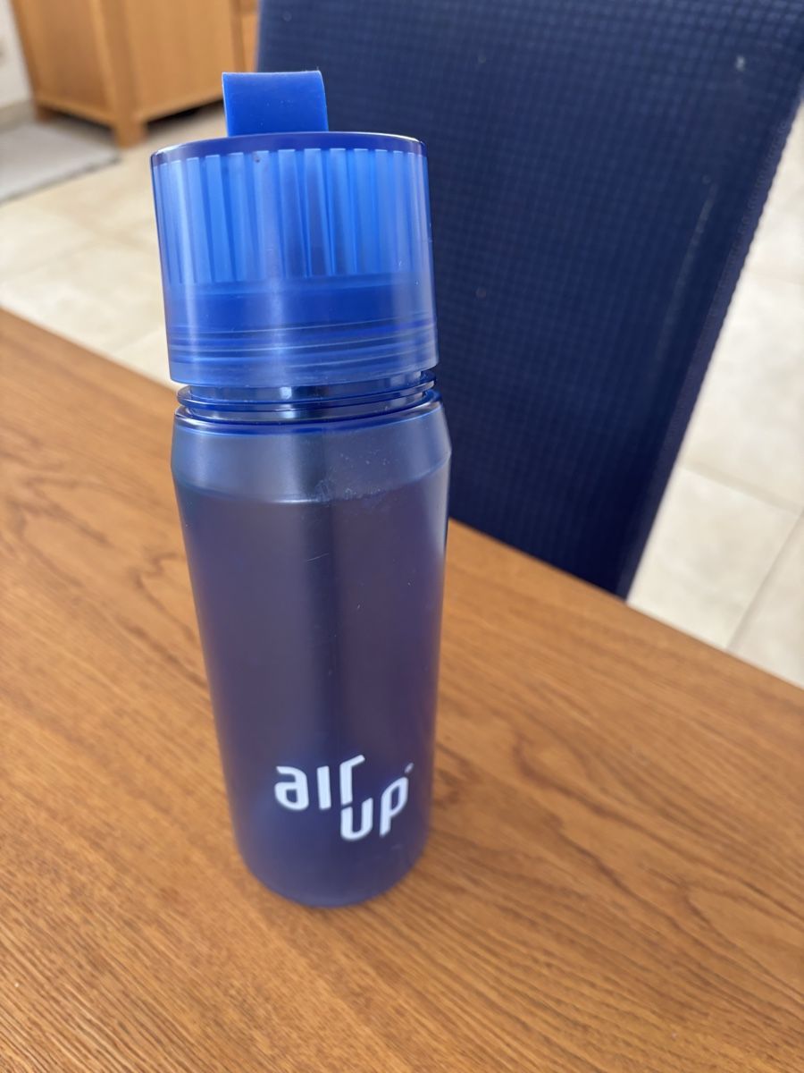 Air Up Trinkflasche Blau mit Aroma Pods (Gebraucht) in Dielsdorf für CHF 5 – mit Lieferung auf Ricardo kaufen