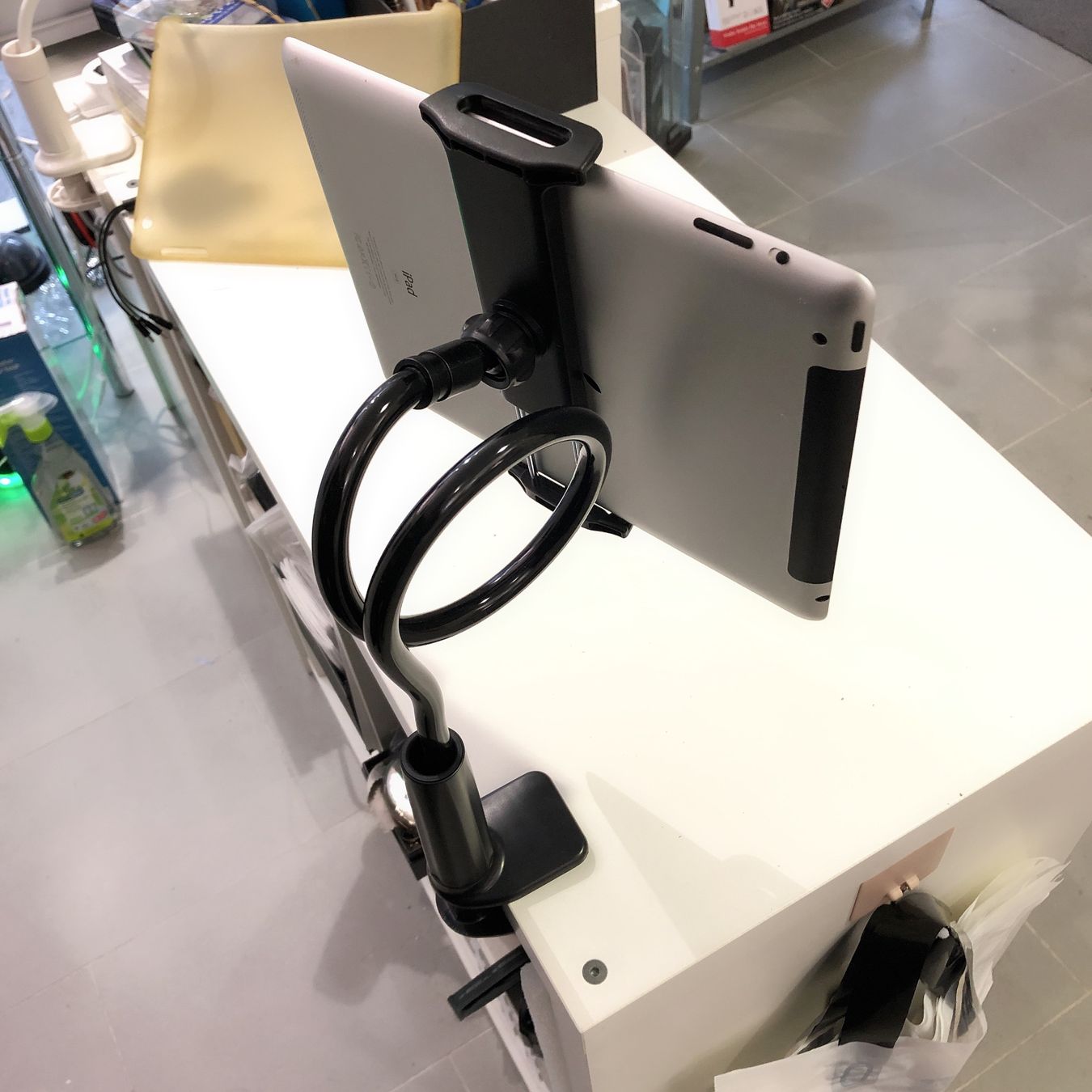 Telefoni cellulari / Smartphones: Holder Support IPAD iPhone samsung oppo xiaomi – Nuovo e nell'imballaggio originale da Morges venduto da DigiAC 4