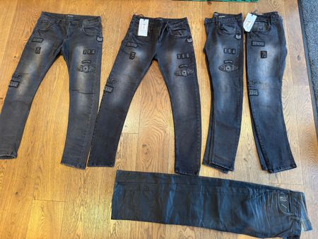 5x schwarze Jeans Grösse 30/32