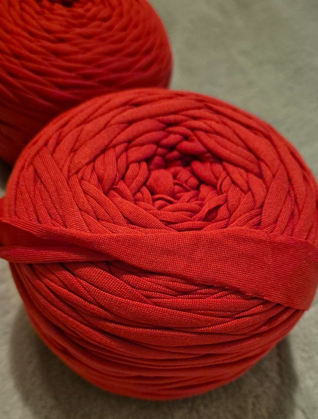 Sandnes Garn Lana: T-shirt-Garn Rot 2 Stück – Nuovo (secondo la descrizione) da Urtenen-Schönbühl venduto da Blume.9294 1