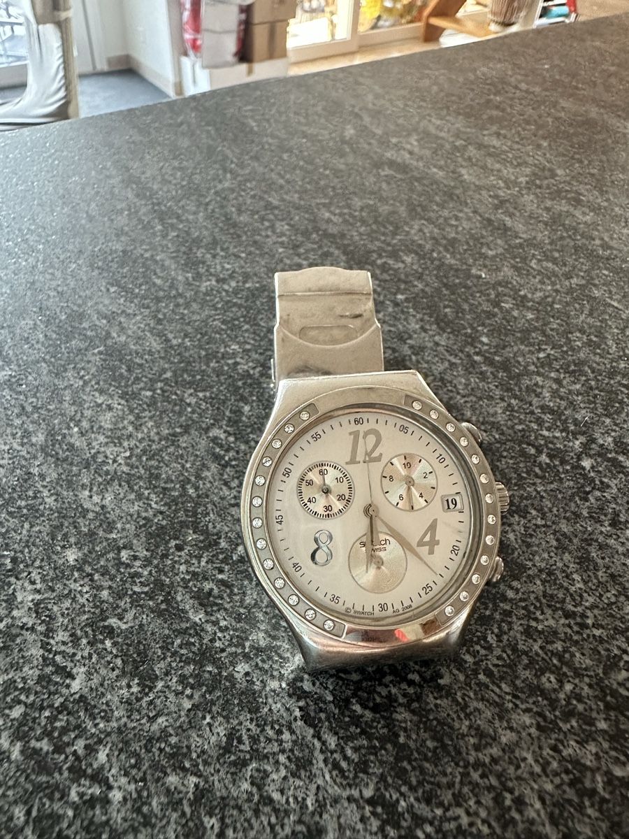 Swatch Uhren: Swatch chrono blanche – Gebraucht aus Servion von josephine22 3