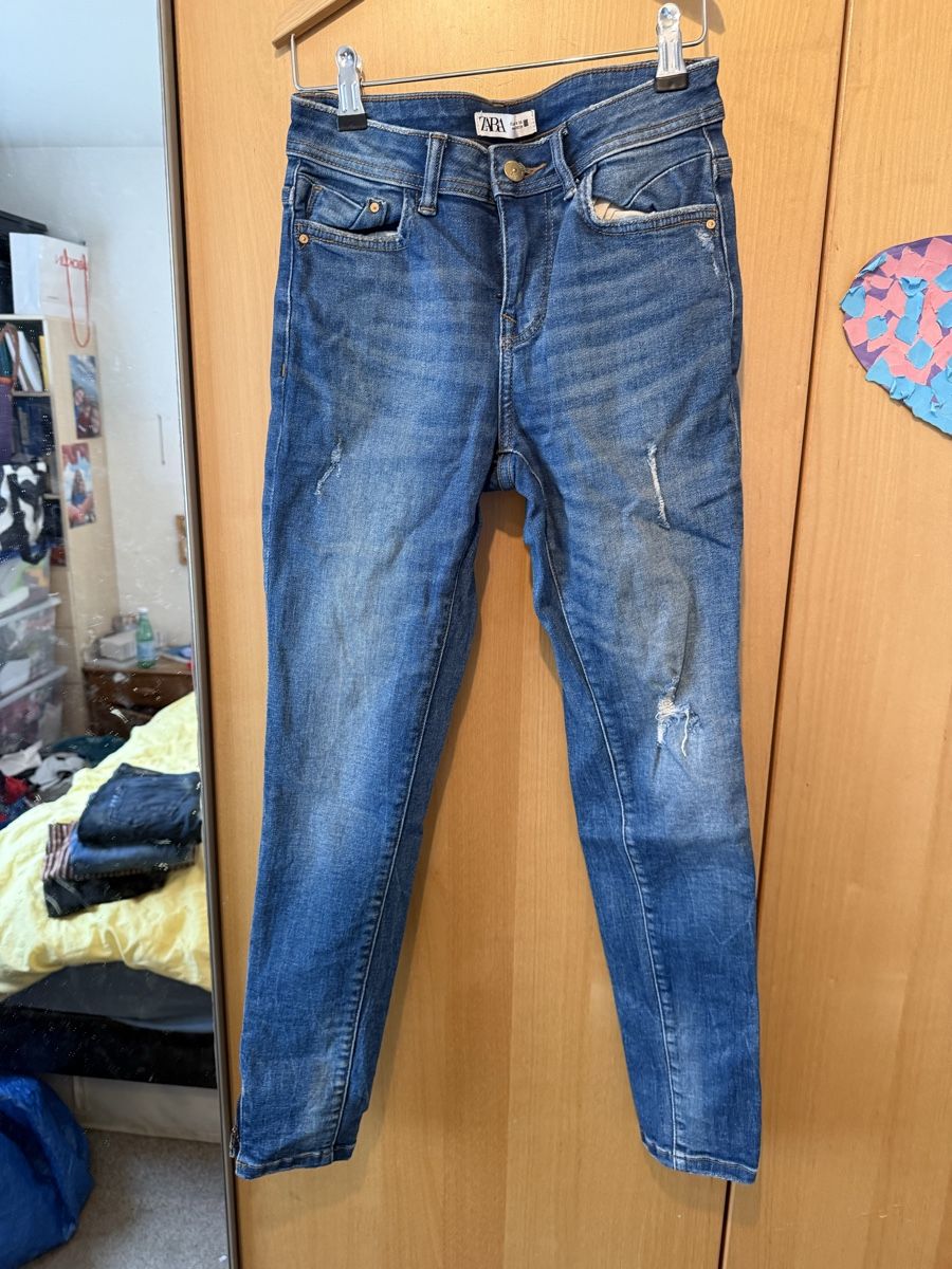 Zara Jeans: Jeans – Usato da Pfungen venduto da froschknigin