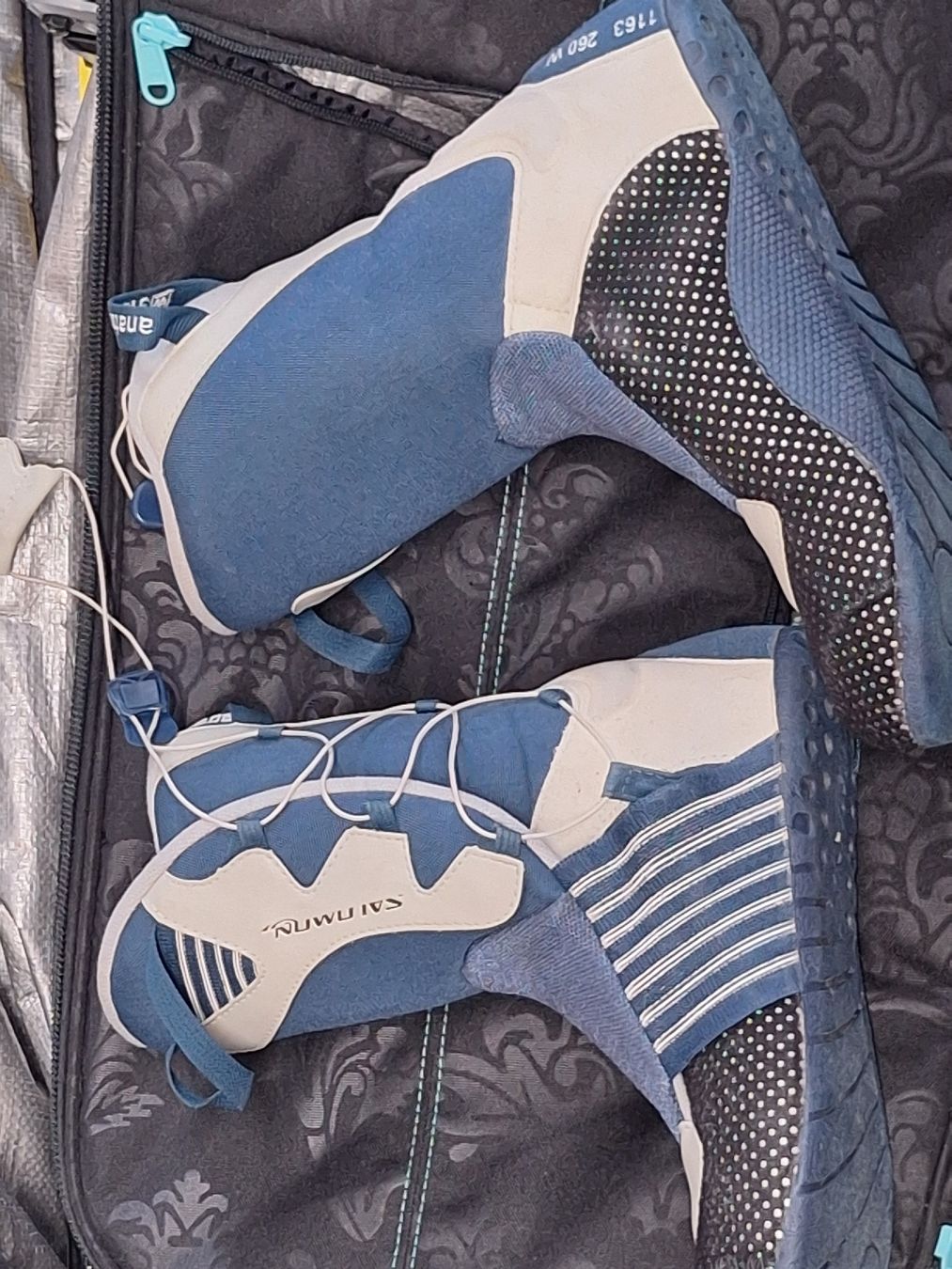 Board: Snowboard Set: Board, Boots, Helm – Usato da Winterthur venduto da juszku 5