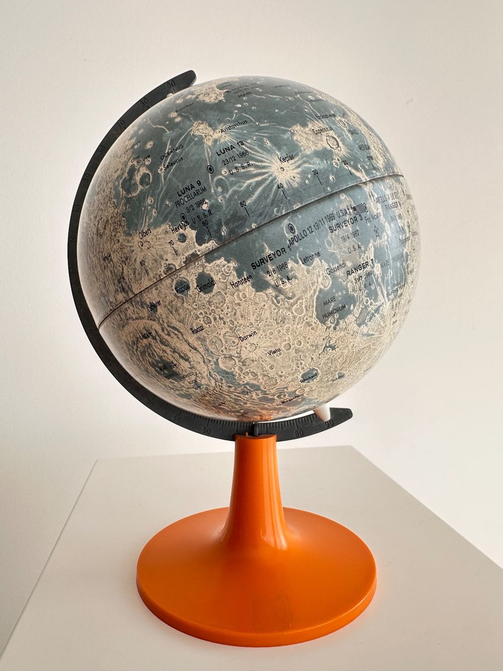 Sonstige Dekorationen & Accessoires: Mond Globus, Scan-Globe Denmark, 70er Jahre – Gebraucht aus Frauenfeld von Jalwin