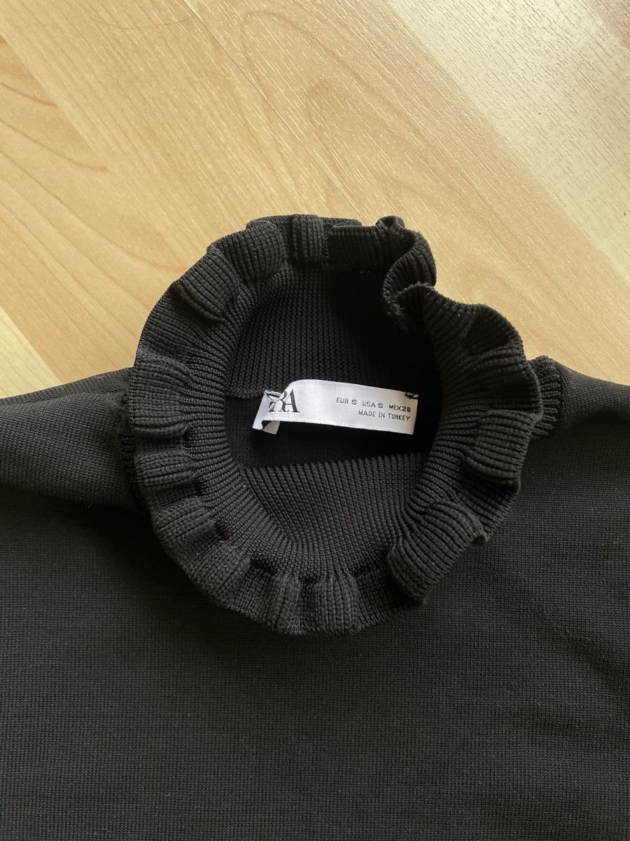 Zara Pullover & Sweatshirts: ZAR Pullover mit Steinchen; Grösse S – Gebraucht aus Sissach von nelimas 1