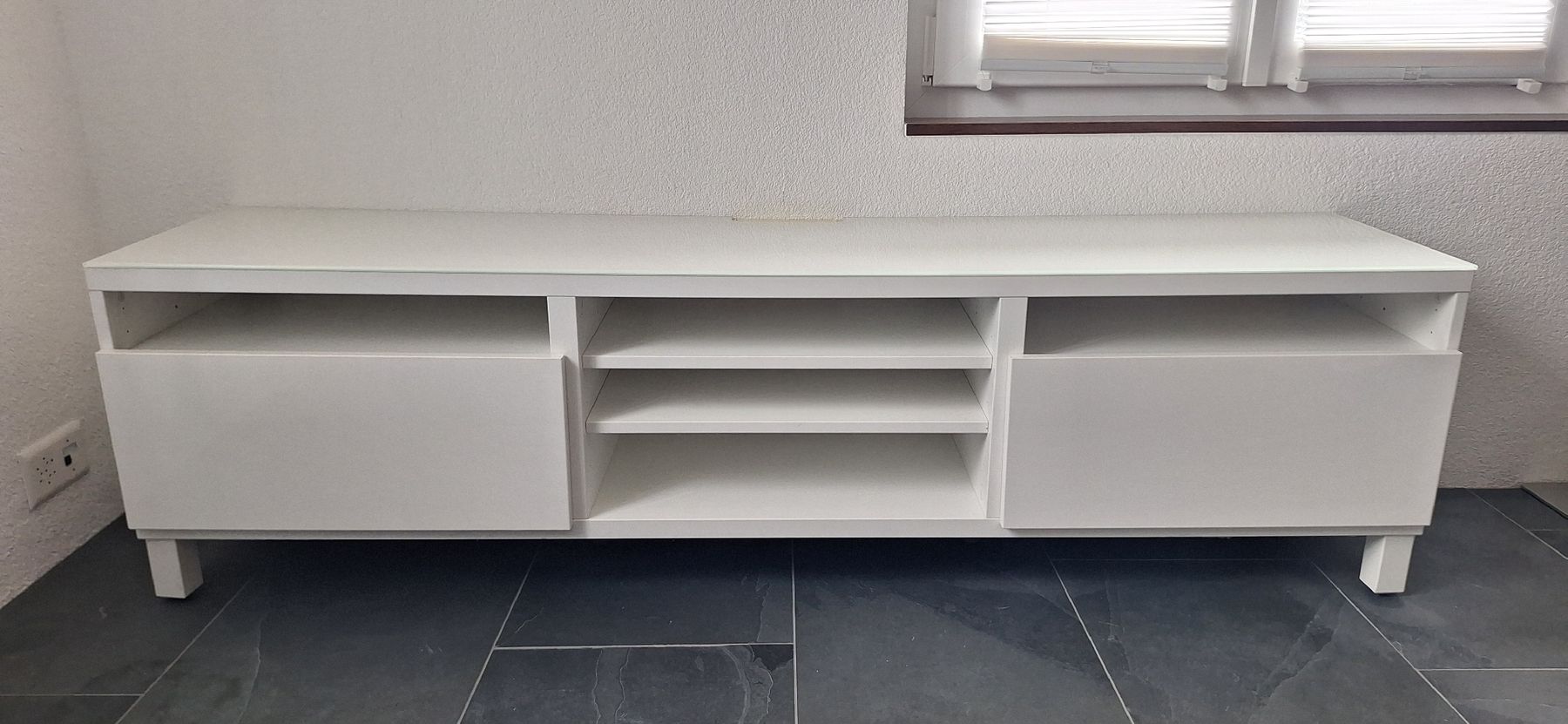 Ikea Mobili TV: IKEA BESTÅ TV Möbel – Usato da Etziken venduto da raf_xt5v