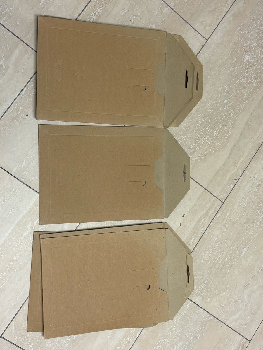 Buste & buste per spedizione: Karton Versandtaschen 26 x 35 cm / 50 stk – Usato da Rümlang venduto da euqinom16 1