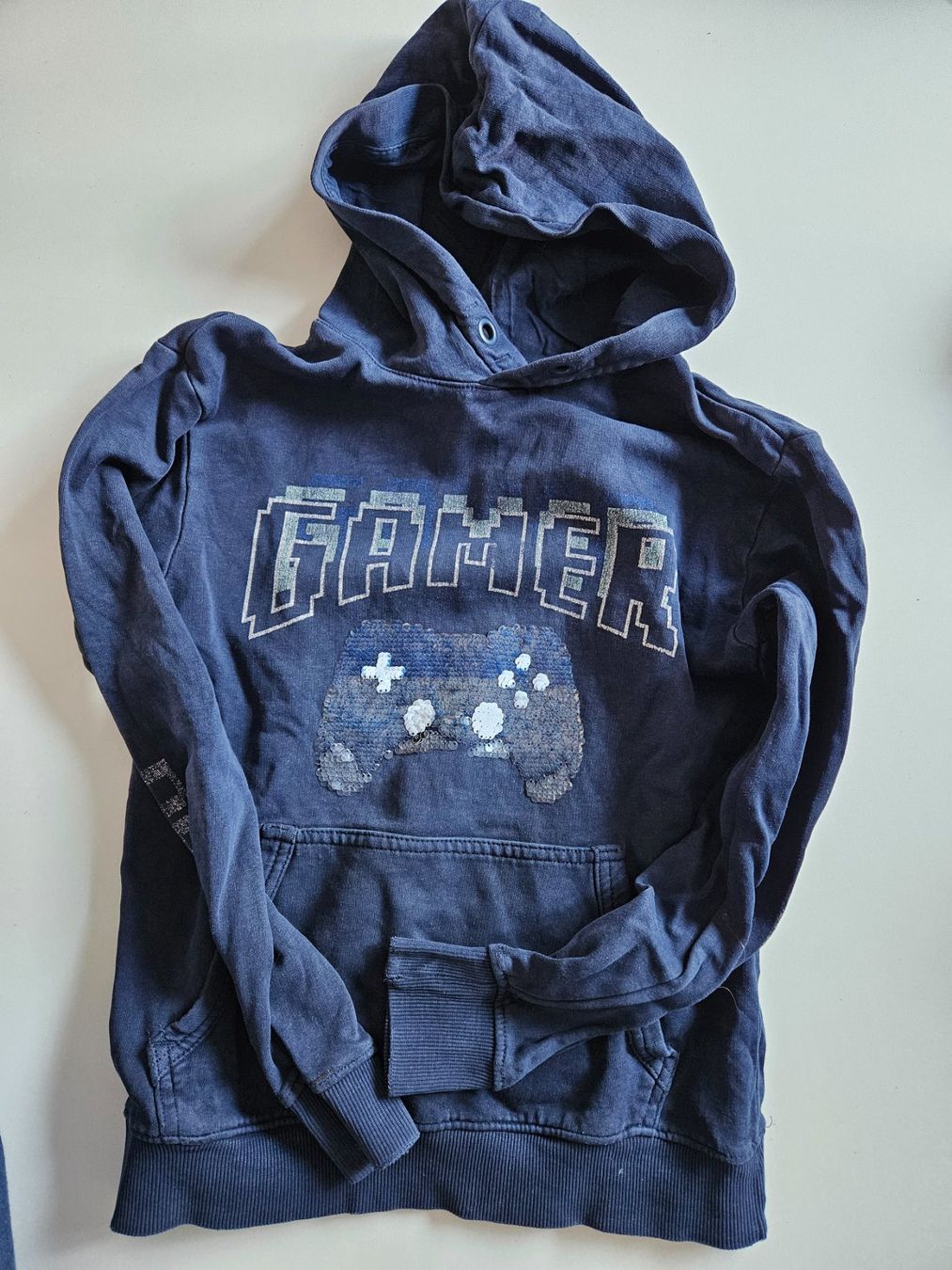 Pullover & Sweatshirts: Kinder-Pullover blau 'Gaming' – Gebraucht aus Schaffhausen von sabrina915