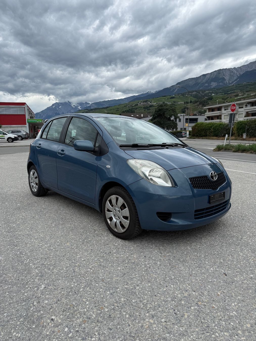 Toyota Autos: Toyota Yaris 1.3 – D'occasion à Sion par per_pn7k 1