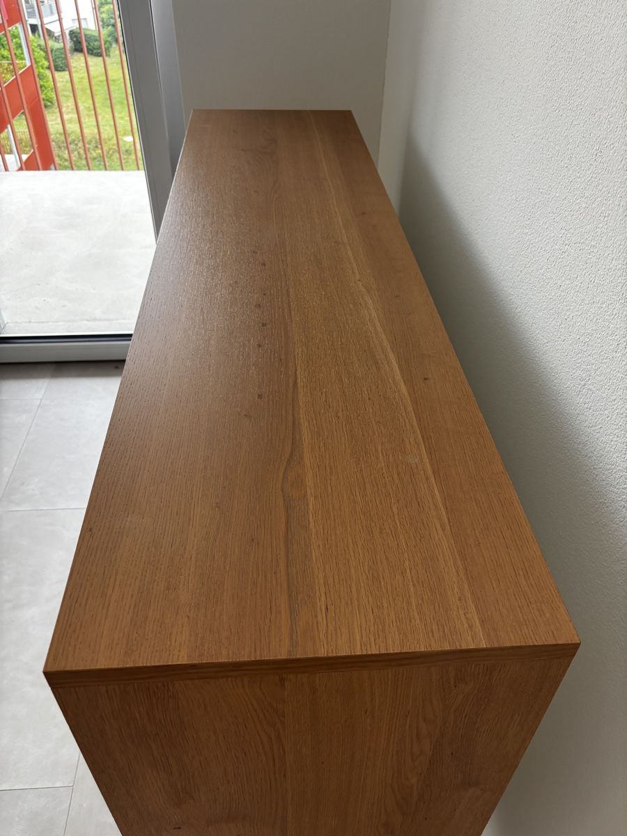 Kommoden: Stilvolles Sideboard Eiche mit Schiebetüren, top Zustand – Gebraucht aus Wolfhausen von Harrier12 2