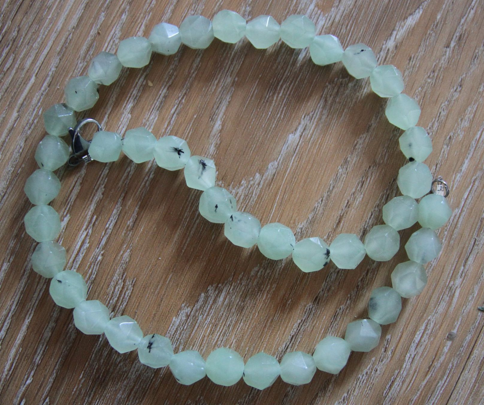 Catenine: NEU: Prehnit Kette Collier mit Edelstahl – Nuovo (secondo la descrizione) da Matten b. Interl venduto da EdelsteineInterlaken 1