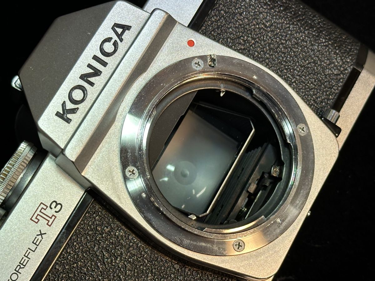 Konica Fotocamera: Konica Autoreflex T3 mit Konica Hexanon AR 50mm F/1.4 – Usato da Wädenswil venduto da HobbyZimmer 9