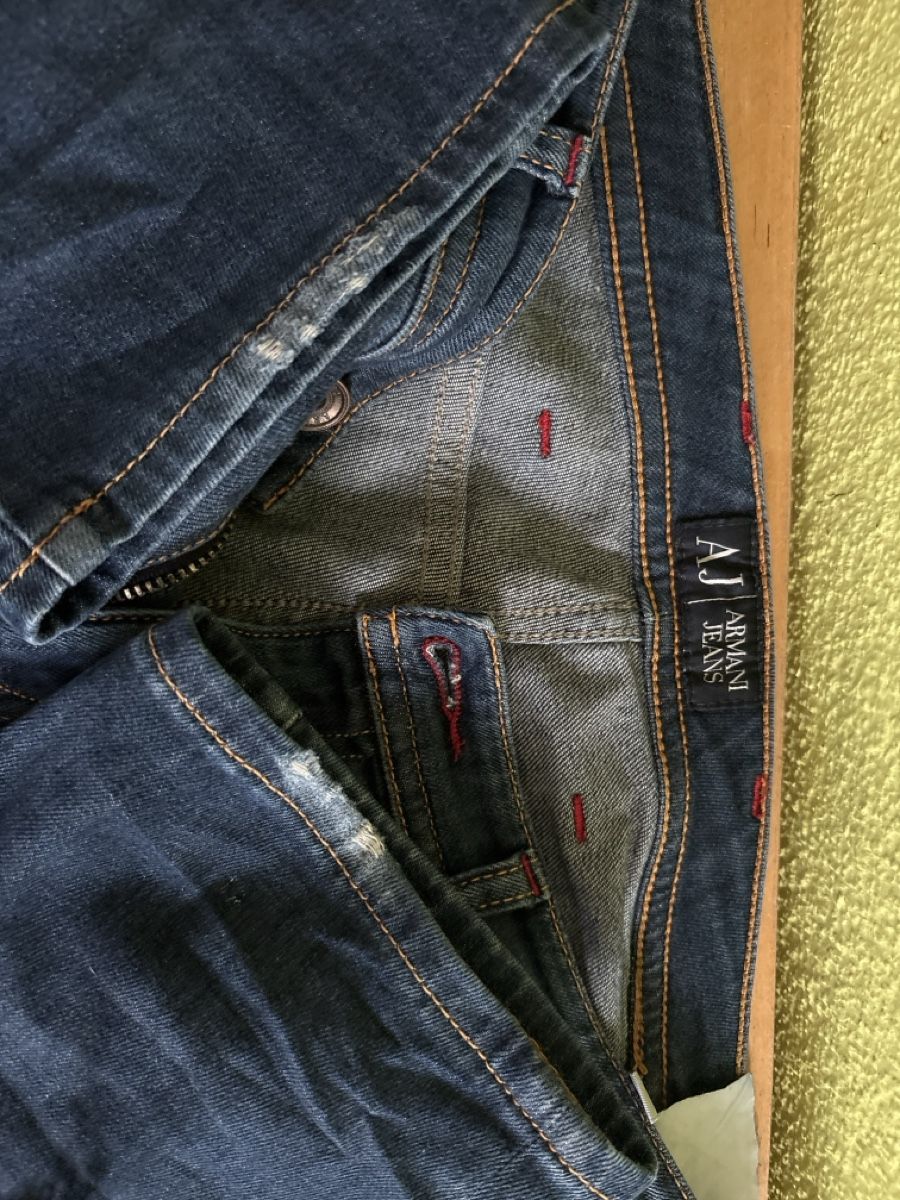 Armani Jeans: Armani Jeans Taille 29/29 – Usato da Düdingen venduto da Yellow 4