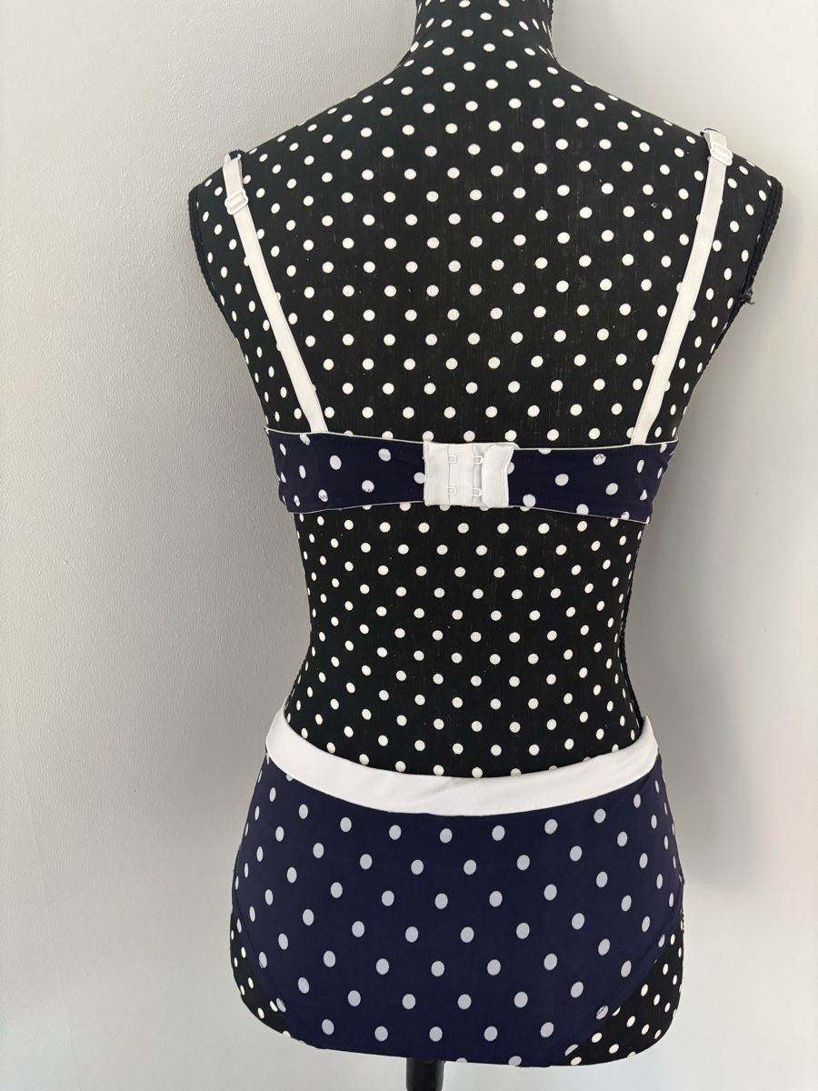Badekleider & Bikinis: Gepunkteter Bikini im Retro-Look - Gr. 85C & 38/40 – Neu (gemäss Beschreibung) aus Zürich von enjoyxvintage 1
