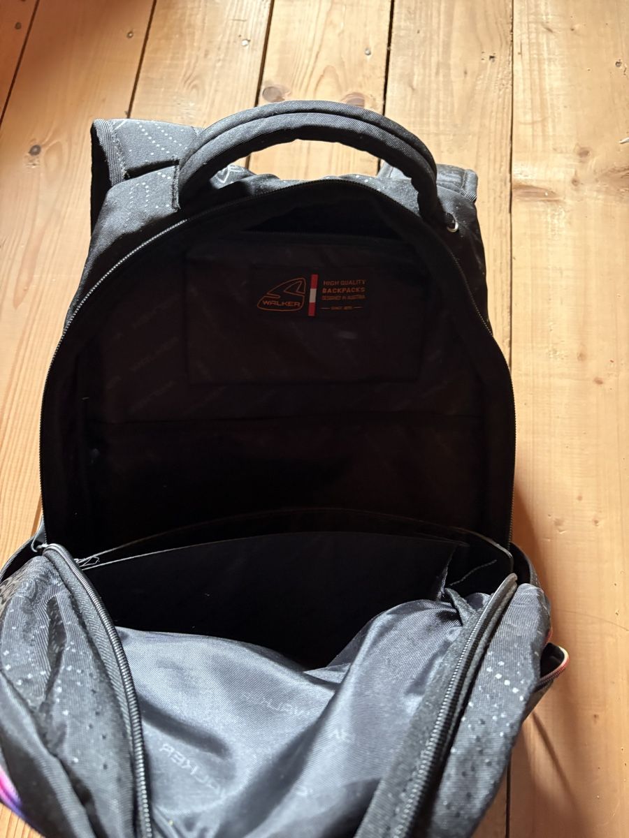 Borse & Zaini: Rucksack Walker schwarz Unicorn LOVE  – Usato da Buchrain venduto da Sisi83 2