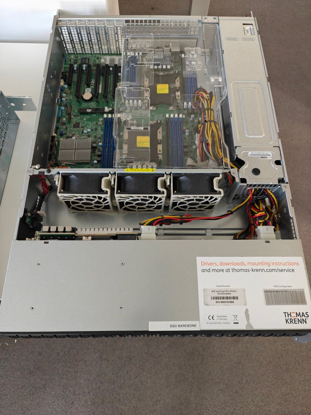 Supermicro Server: Supermicro Server Chassis 19" 2HE + Mainboard – Usato da Thun venduto da Intronet_gmbh