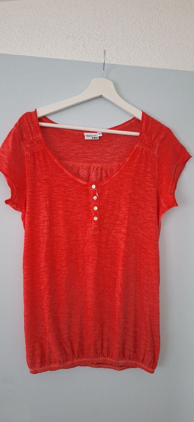 T-shirt: Damen T-Shirt Gr. M – Usato da Schwyz venduto da cla_8w6t