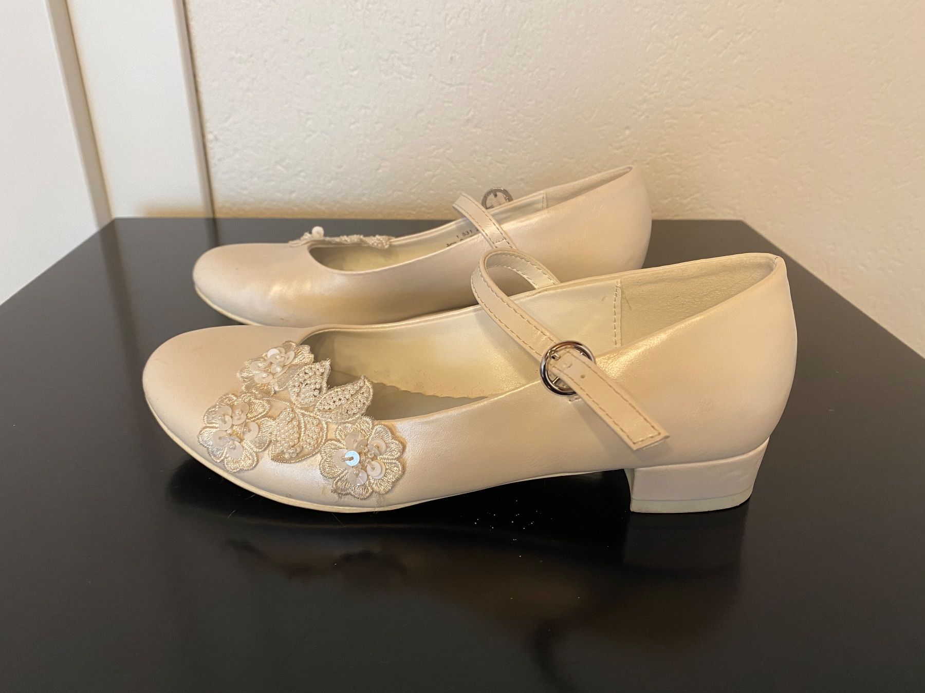 Scarpe per ragazzi: Weisse Schuhe – Usato da Beinwil am See venduto da lol_j8dy 4