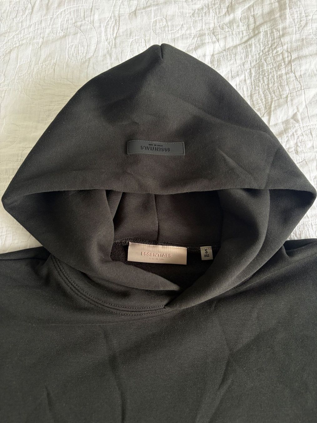 Fear of God Maglioni & Felpe: Sweat à capuche Essentials noir – Nuovo (secondo la descrizione) da Le Lignon venduto da hzrl 4