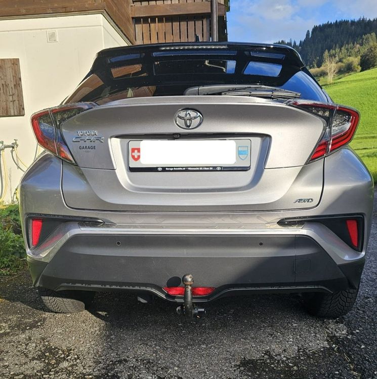 Toyota Automobili: TOYOTA C-HR 1.2 T Style 4x4 mit Anhängerkupplung – Usato da Zug venduto da Lilao 4