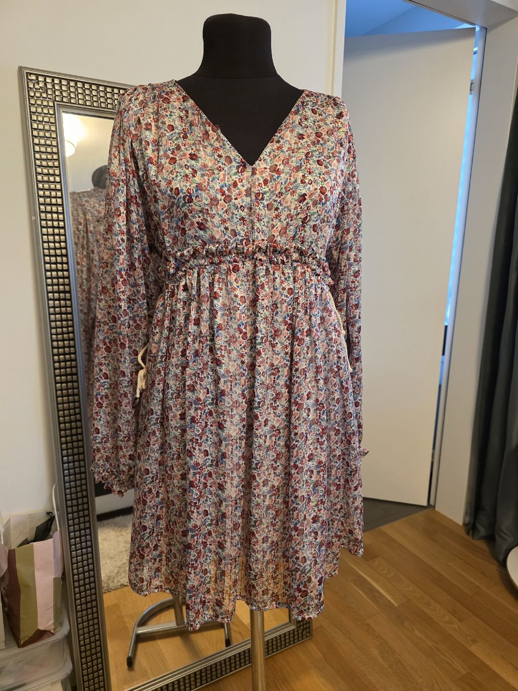 Robes: Kleid T.1/36 – D'occasion à Itingen par bea_bxv5