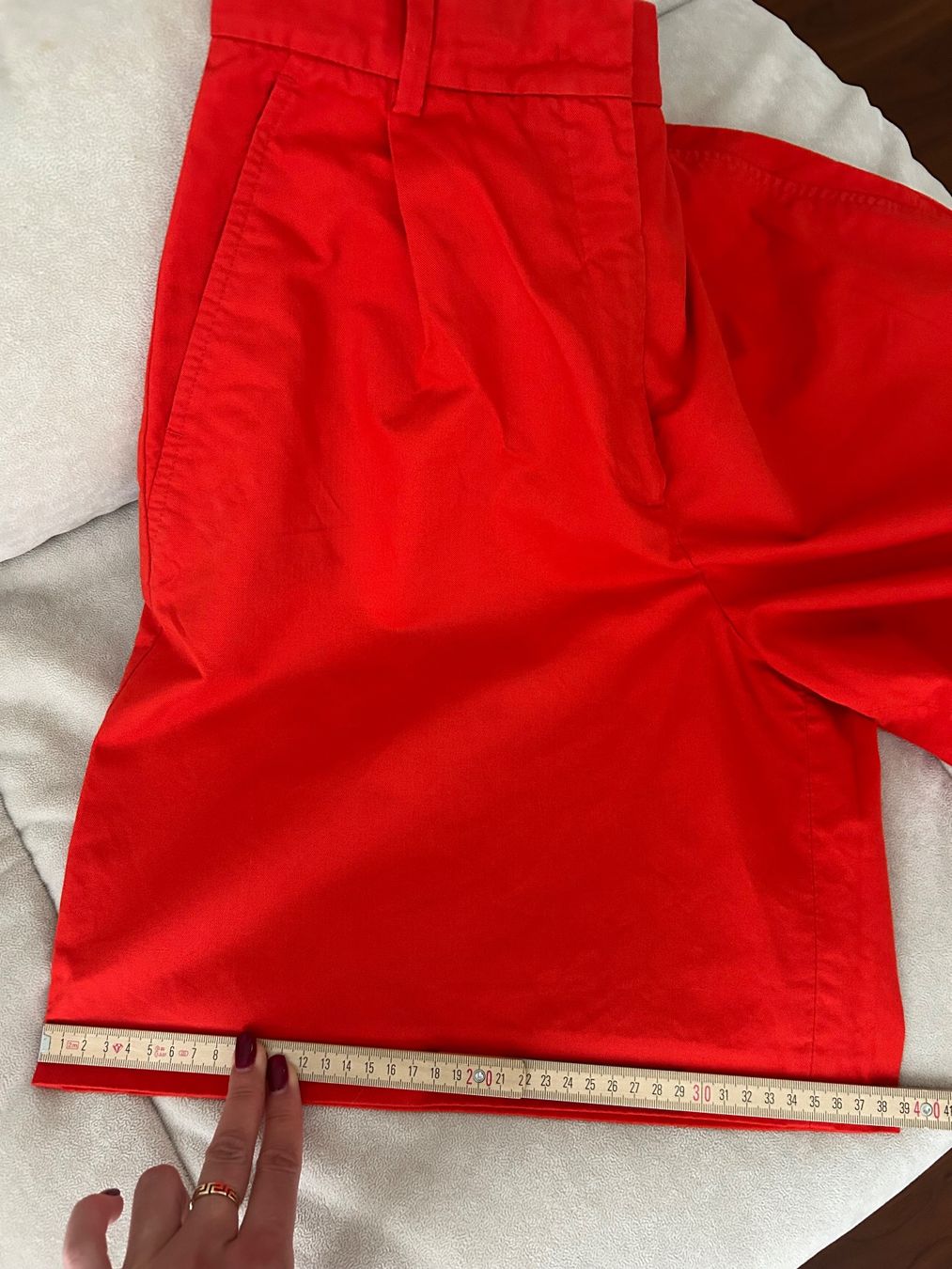Max Mara Pantaloni: Max Mara Bermuda coral red - size 42 IT – Nuovo (secondo la descrizione) da Schindellegi venduto da nan_727n 5