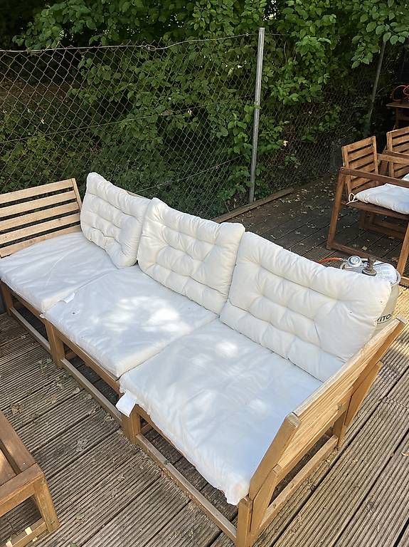 Set de table et chaises: Gesamte Terrasseneinrichtung – D'occasion à Kirchberg BE par rebi_sarah 4