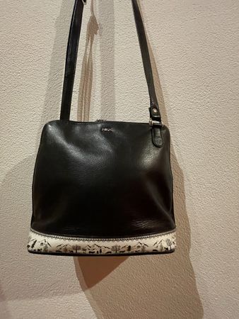 Handtasche schwarz