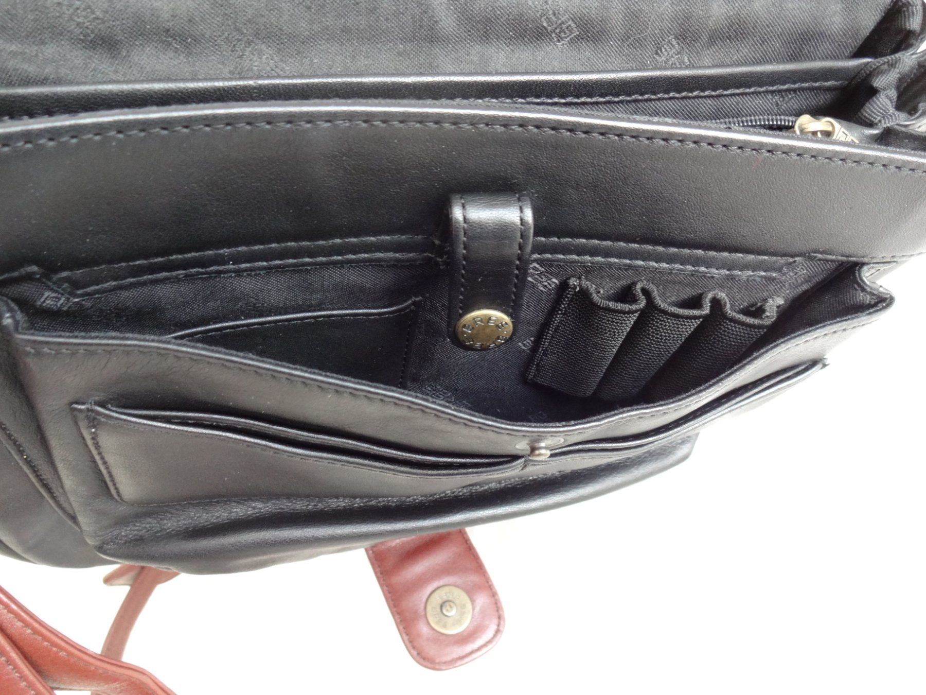 Bree Taschen für Damen: Echtleder " BREE " Umhängetasche – Gebraucht aus Frauenfeld von Jahy 6