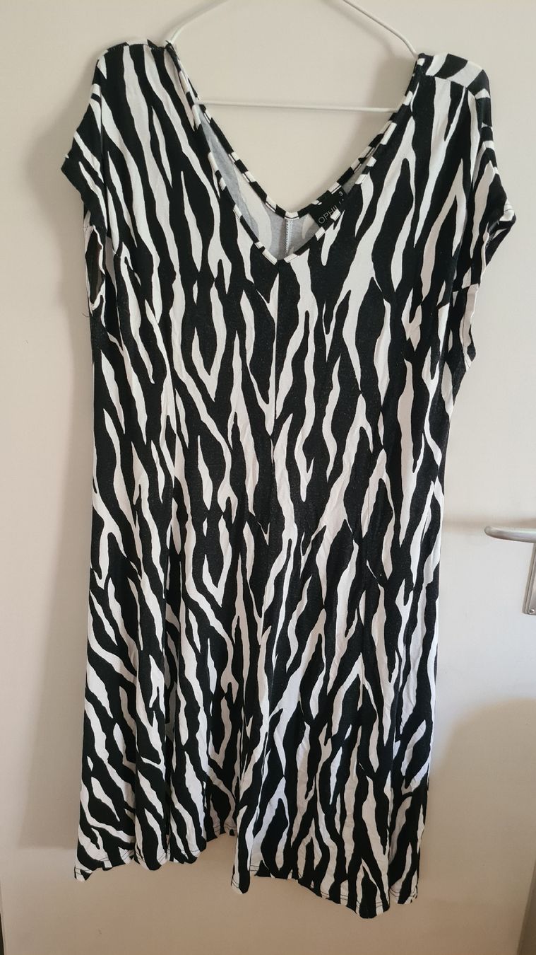 Robes: Sommen klaider  – Neuf (Voir description) à Kriens par nello-1